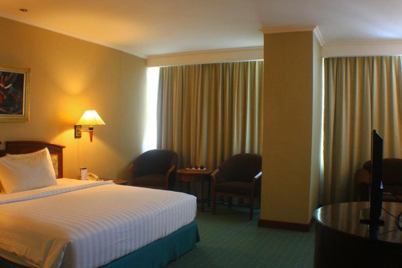 Grand Arkenso Park View Hotel Semarang Luaran gambar