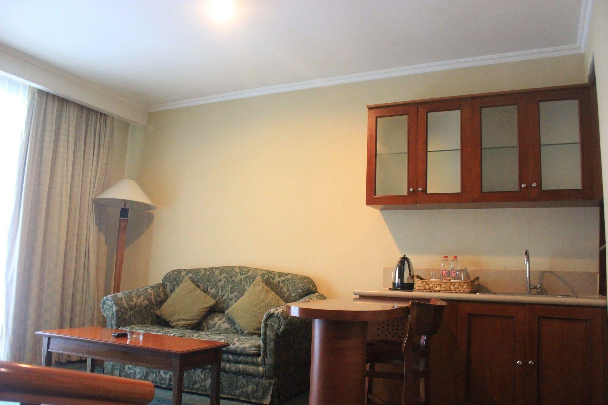 Grand Arkenso Park View Hotel Semarang Luaran gambar