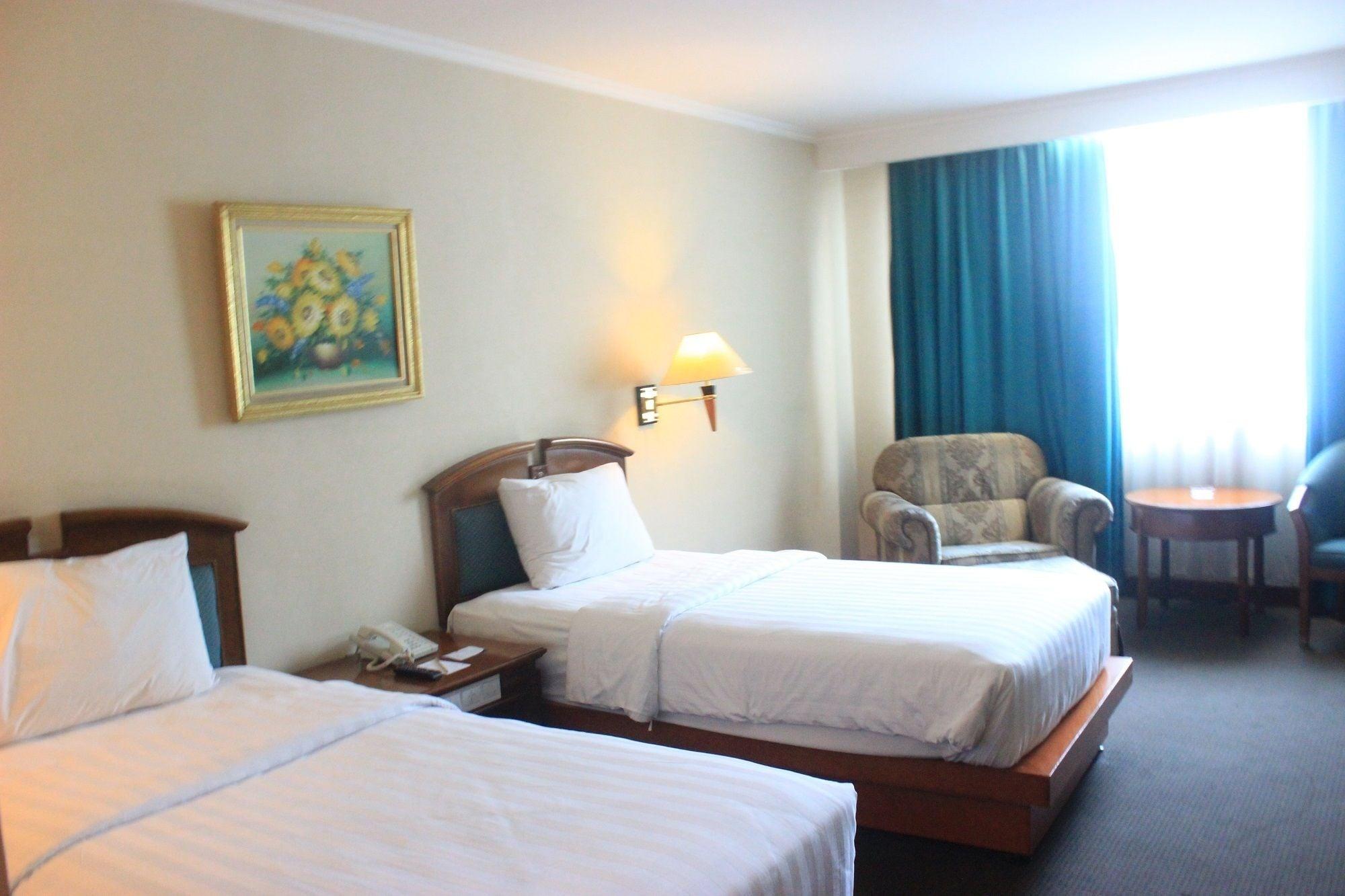 Grand Arkenso Park View Hotel Semarang Luaran gambar