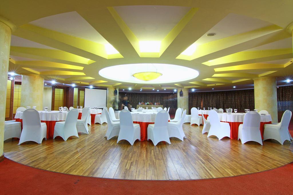 Grand Arkenso Park View Hotel Semarang Luaran gambar