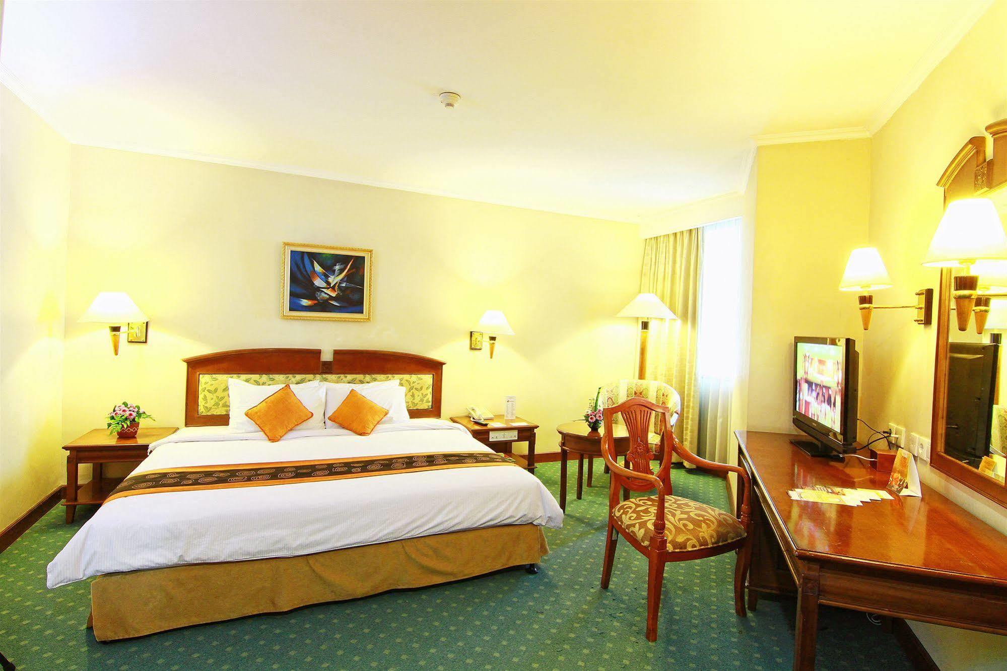 Grand Arkenso Park View Hotel Semarang Luaran gambar