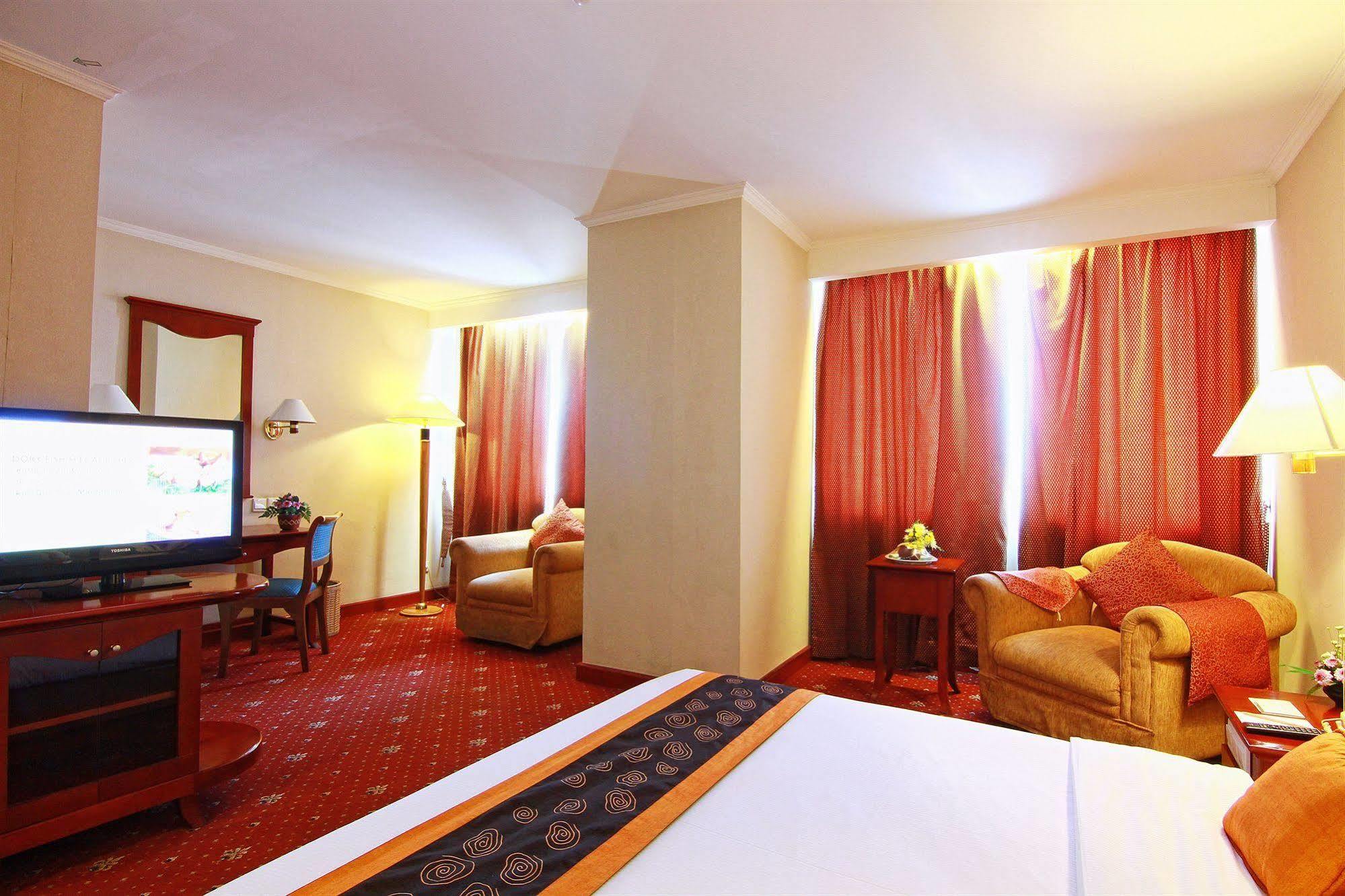 Grand Arkenso Park View Hotel Semarang Luaran gambar